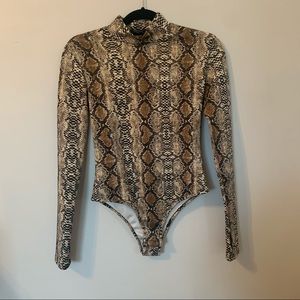 🐍Snake Print Bodysuit🐍